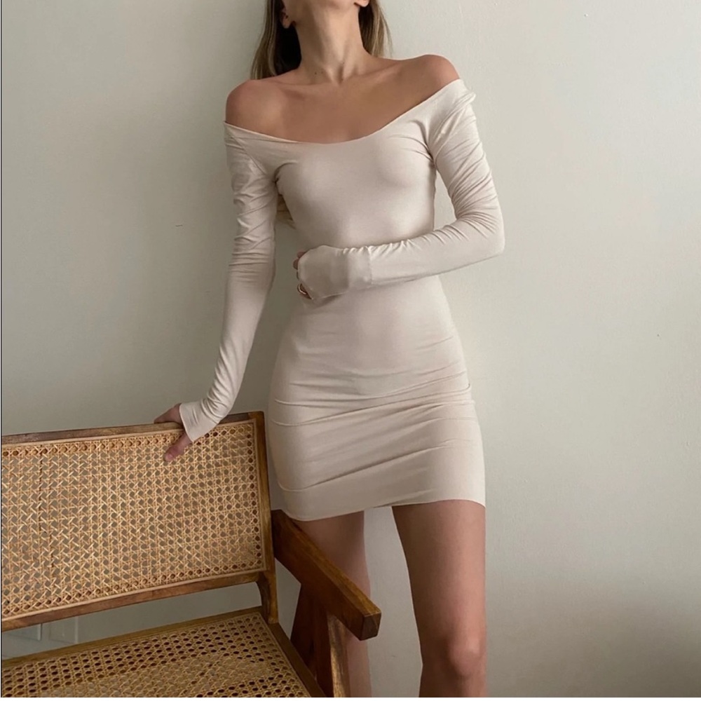TROIS Beige Bone Helena Mini Bodycon Long Sleeve Dress Size XS